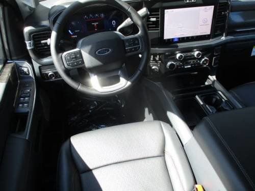 New 2026 Ford F250 Lariat w/ Black Appearance Package image 6