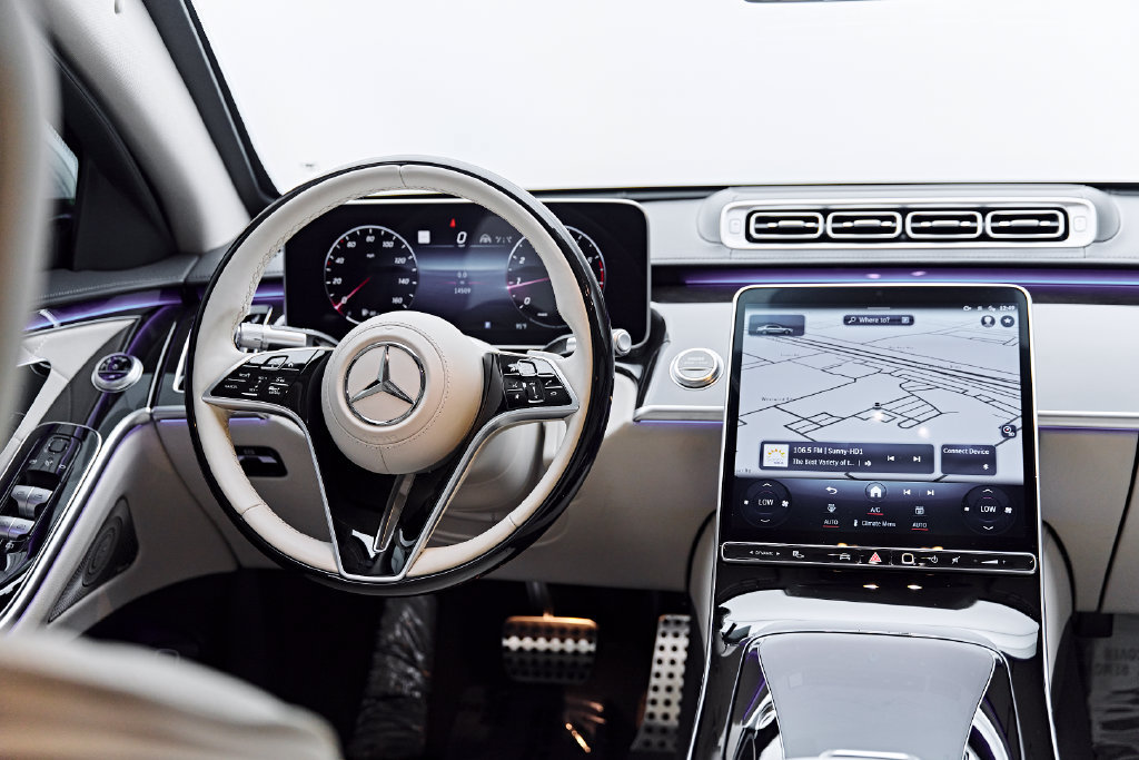 Used 2024 Mercedes-Benz S 580 4MATIC Sedan w/ AMG Line image 45