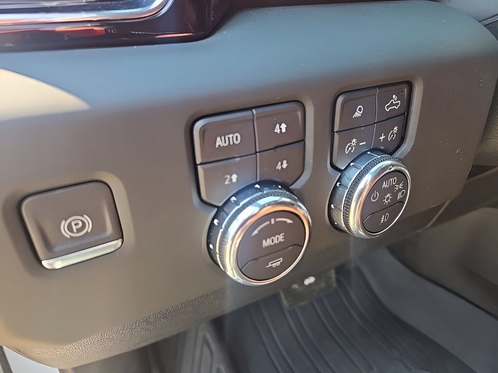 Used 2024 GMC Sierra 1500 Denali Ultimate AWD/4WD image 16