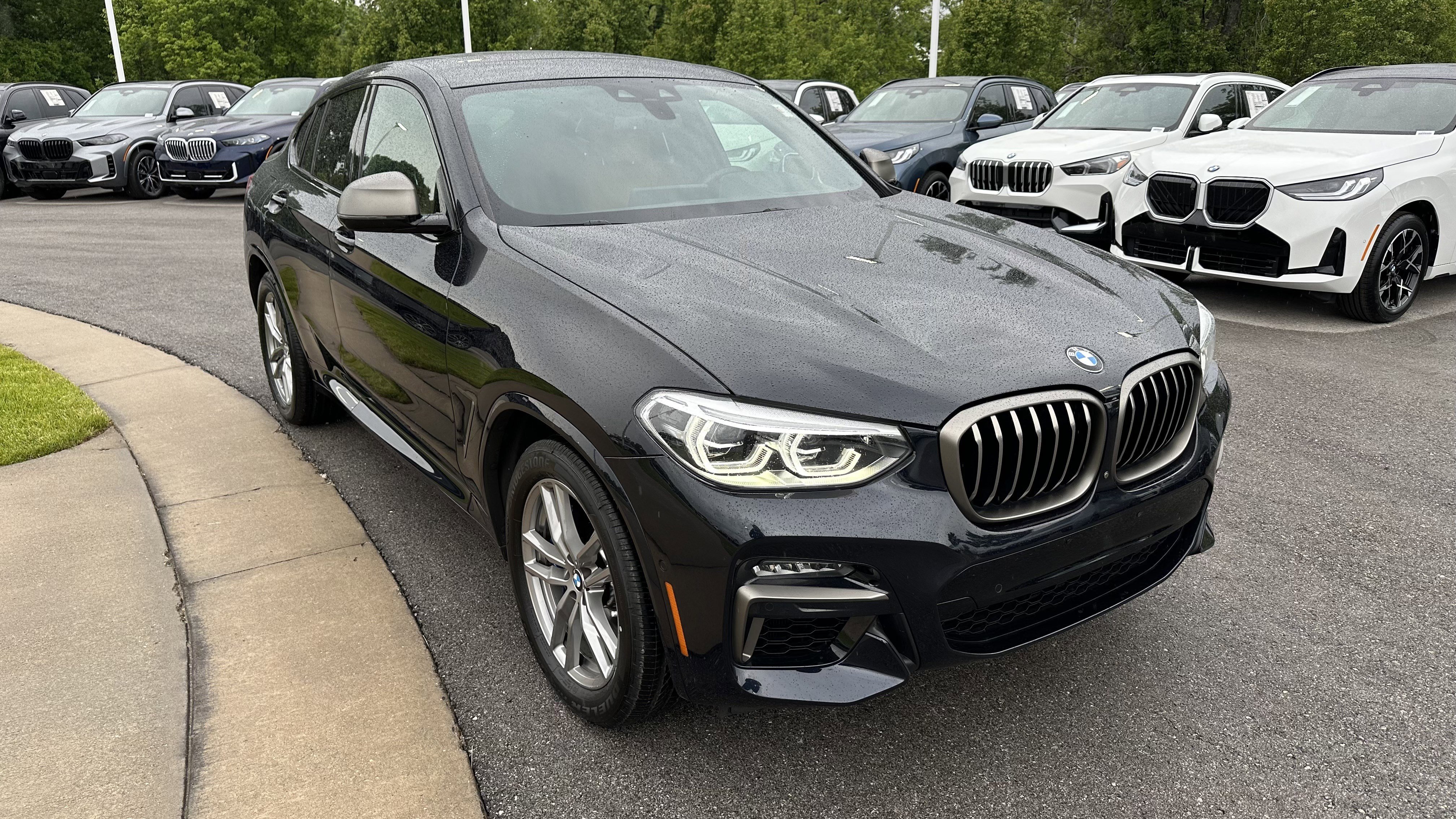 Used 2021 BMW X4 M40i AWD/4WD image 2