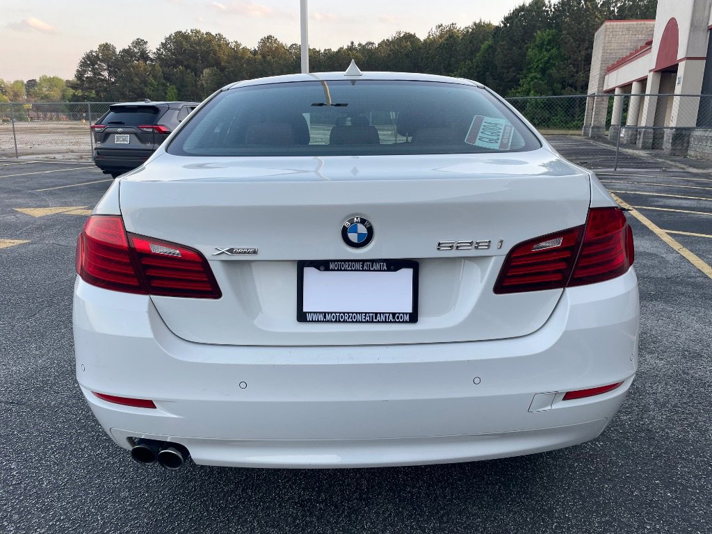 Used 2016 BMW 528i xDrive Sedan AWD/4WD image 7