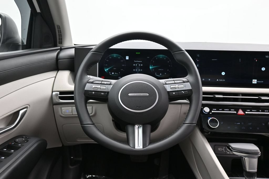 Used 2025 Hyundai Tucson SEL AWD/4WD image 46