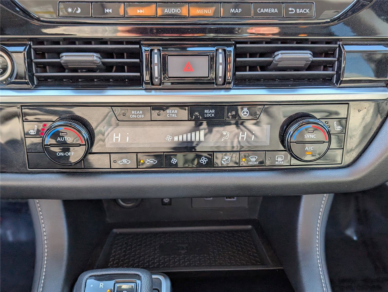 Used 2022 Nissan Pathfinder SL w/ SL Premium Package image 28