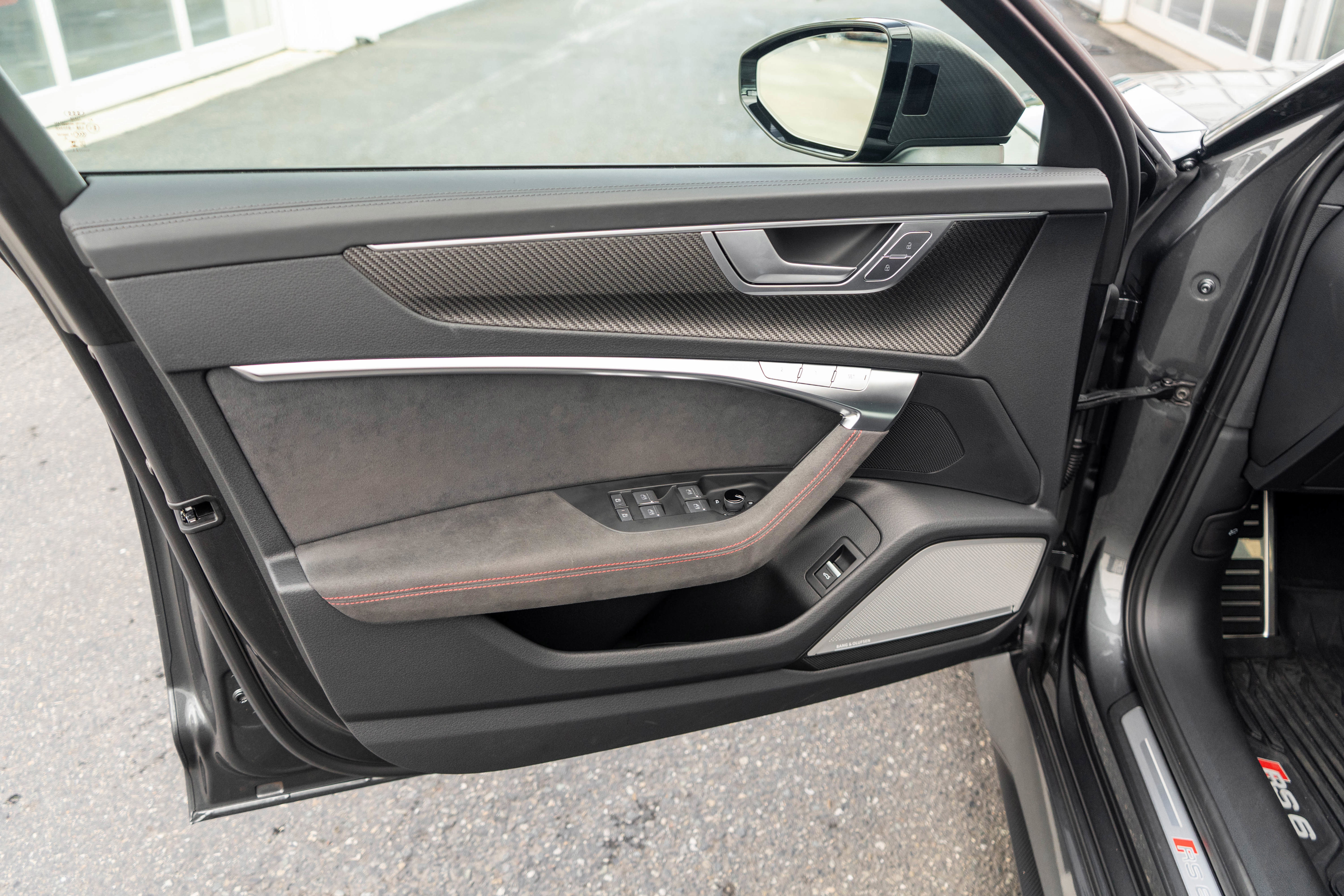 Used 2025 Audi RS 6 performance image 12