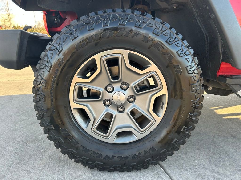 Used 2018 Jeep Wrangler Rubicon w/ Connectivity Group image 27