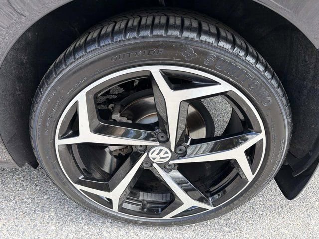 Used 2020 Volkswagen Passat 2.0T R-Line FWD image 32