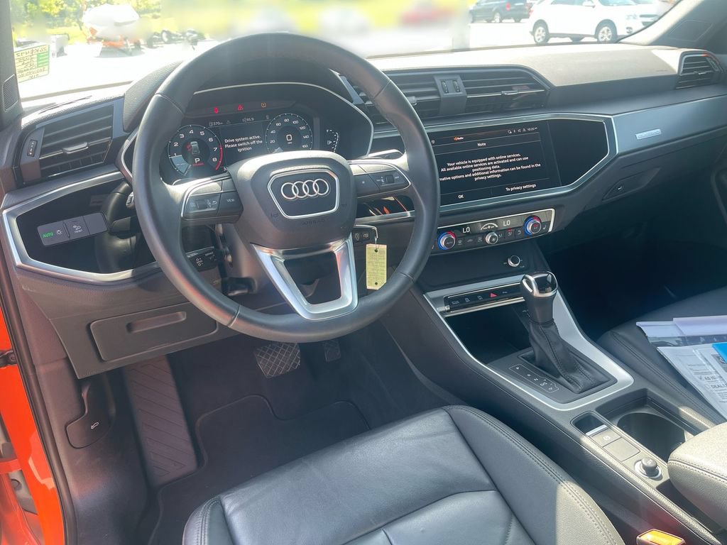 Used 2025 Audi Q3 2.0T Premium AWD/4WD image 18