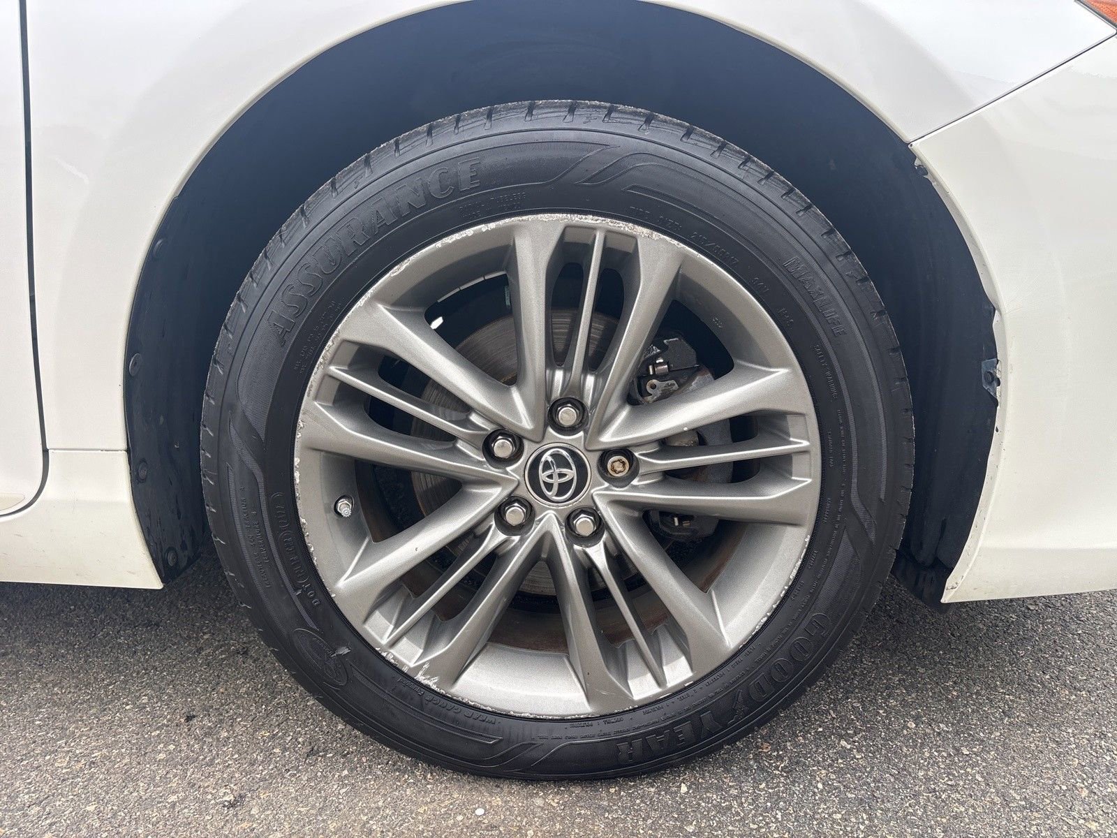 Used 2015 Toyota Camry SE image 45