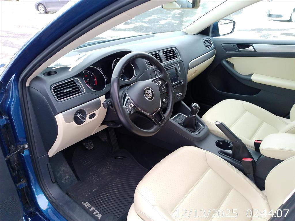 Used 2018 Volkswagen Jetta SE image 9