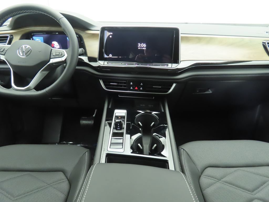 New 2026 Volkswagen Atlas SE image 13