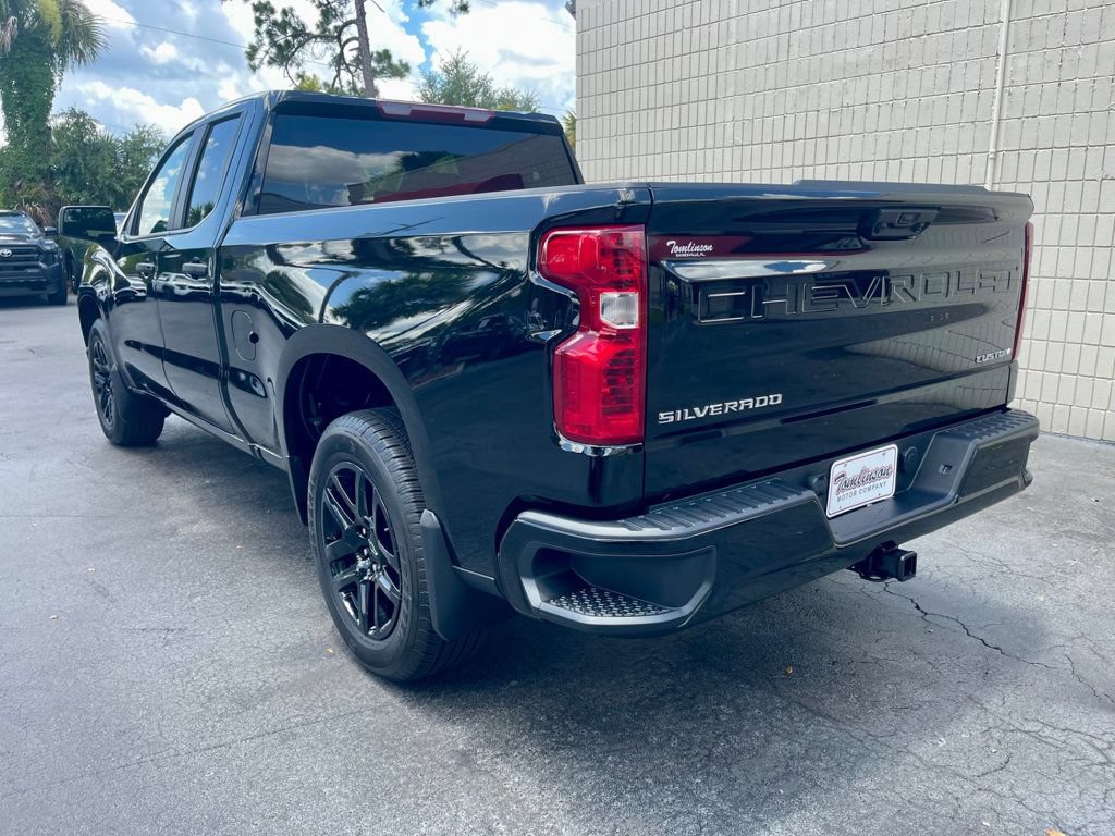 Used 2026 Chevrolet Silverado 1500 Custom RWD image 3