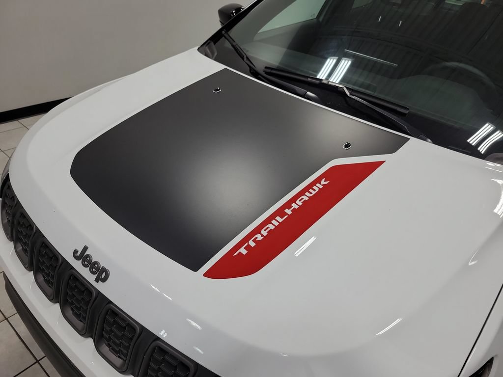 Used 2026 Jeep Compass Trailhawk AWD/4WD image 28