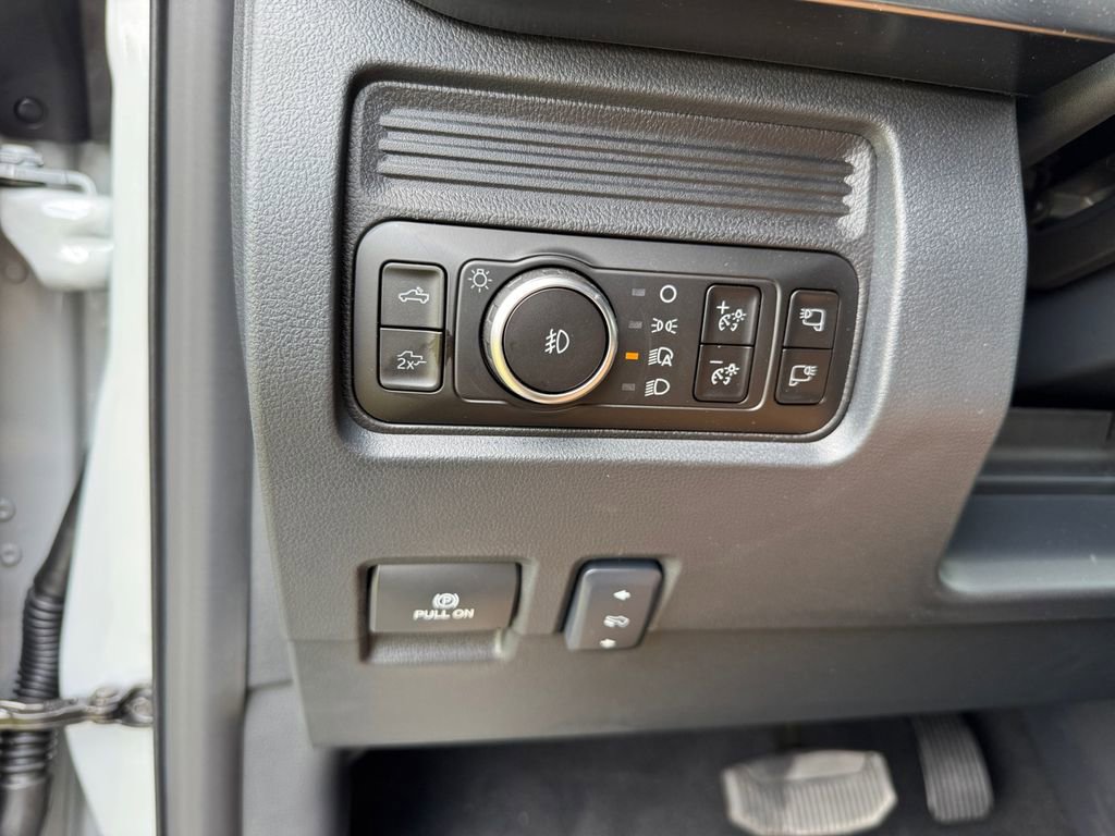 New 2026 Ford F250 Lariat image 24