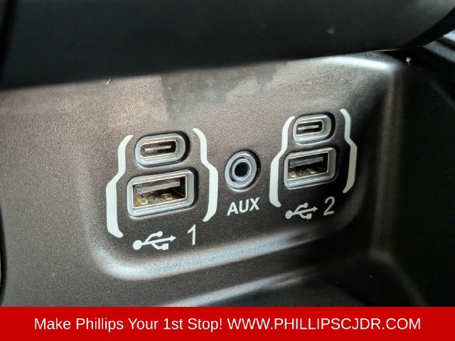 Used 2022 RAM 1500 Big Horn AWD/4WD image 22