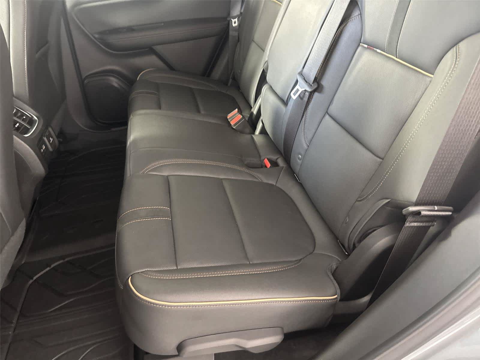 Used 2024 Chevrolet Blazer Premier w/ Driver Confidence II Package AWD/4WD image 12
