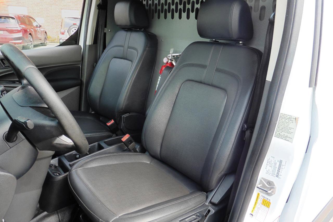 Used 2022 Ford Transit Connect XL image 5
