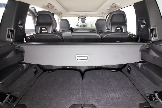 Used 2024 Volvo XC90 T8 Plus w/ Protection Package Premier AWD/4WD image 29