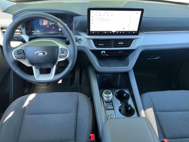 Used 2026 Ford Explorer Active AWD/4WD image 15