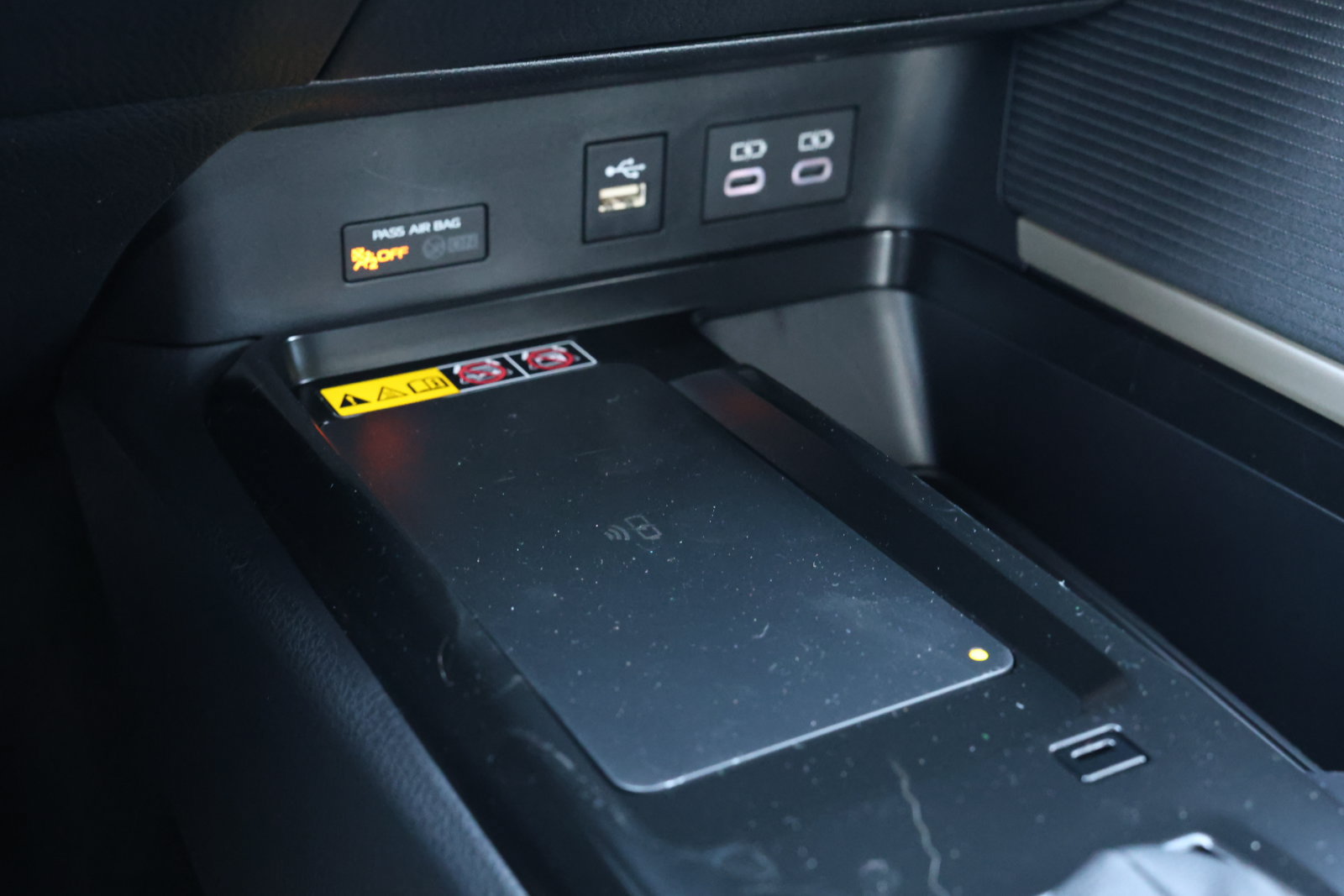 New 2027 Toyota Camry SE w/ Convenience Package FWD image 4