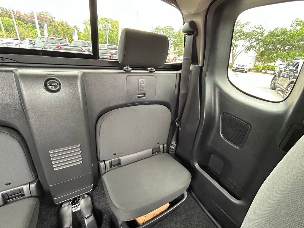 Certified 2024 Nissan Frontier SV w/ SV Convenience Package RWD image 16
