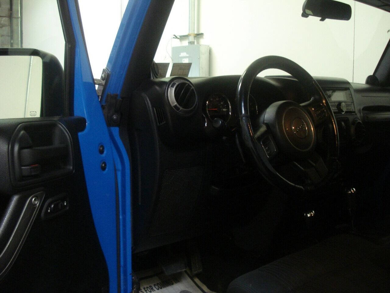 Used 2011 Jeep Wrangler Unlimited Sport image 24