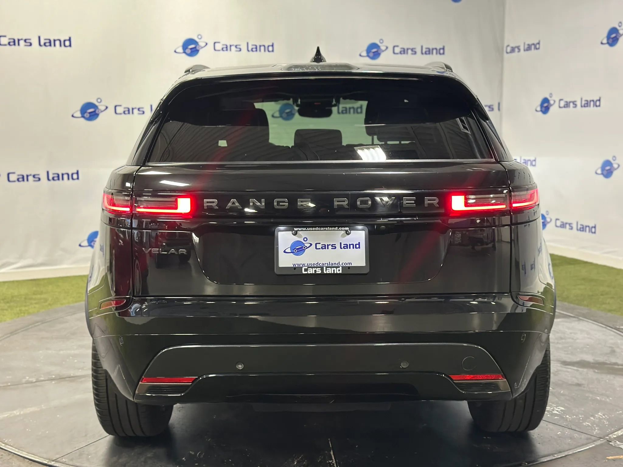 Used 2024 Land Rover Range Rover Velar Dynamic SE AWD/4WD image 4