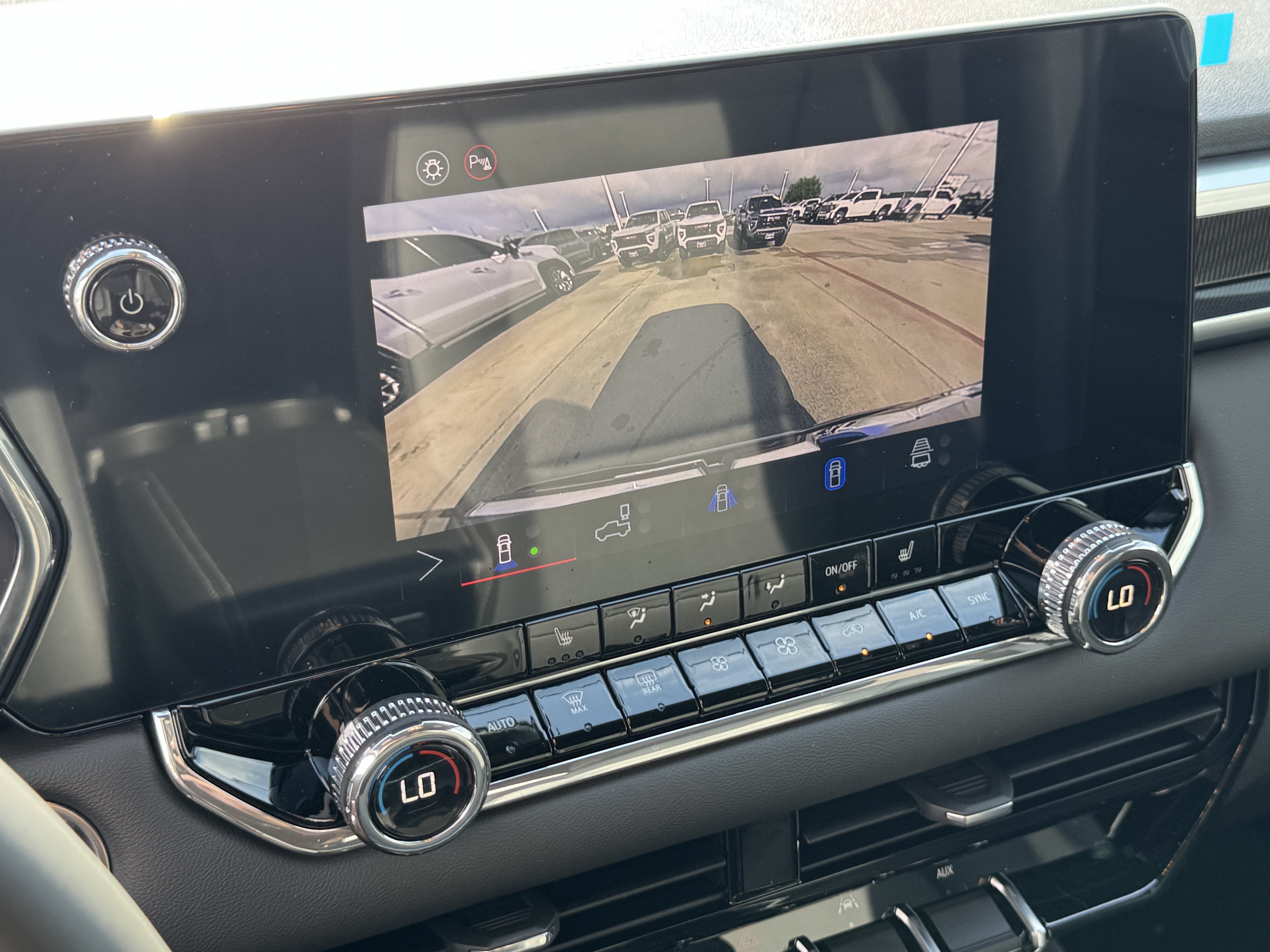 New 2026 GMC Canyon Elevation w/ Convenience Package RWD image 18