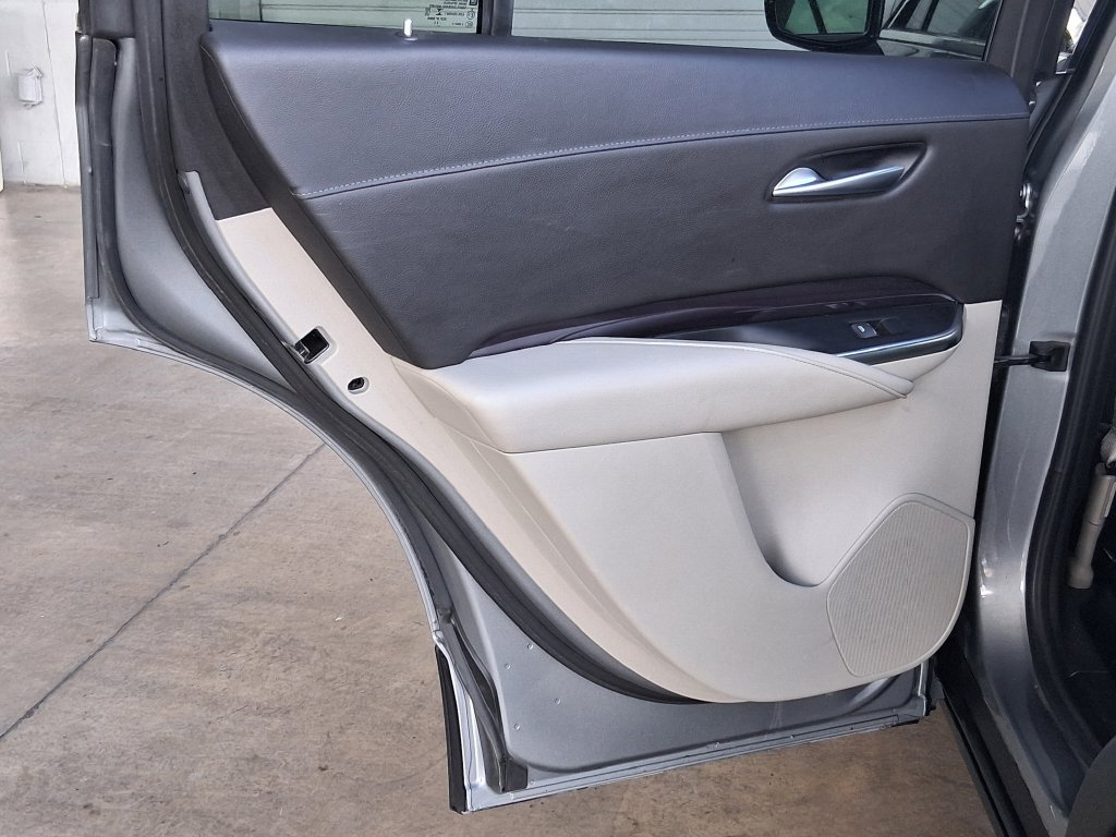 Certified 2023 Cadillac XT4 Luxury FWD image 19