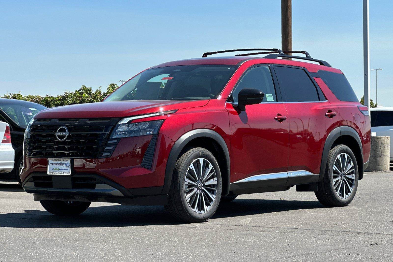 New 2026 Nissan Pathfinder Platinum AWD/4WD image 7