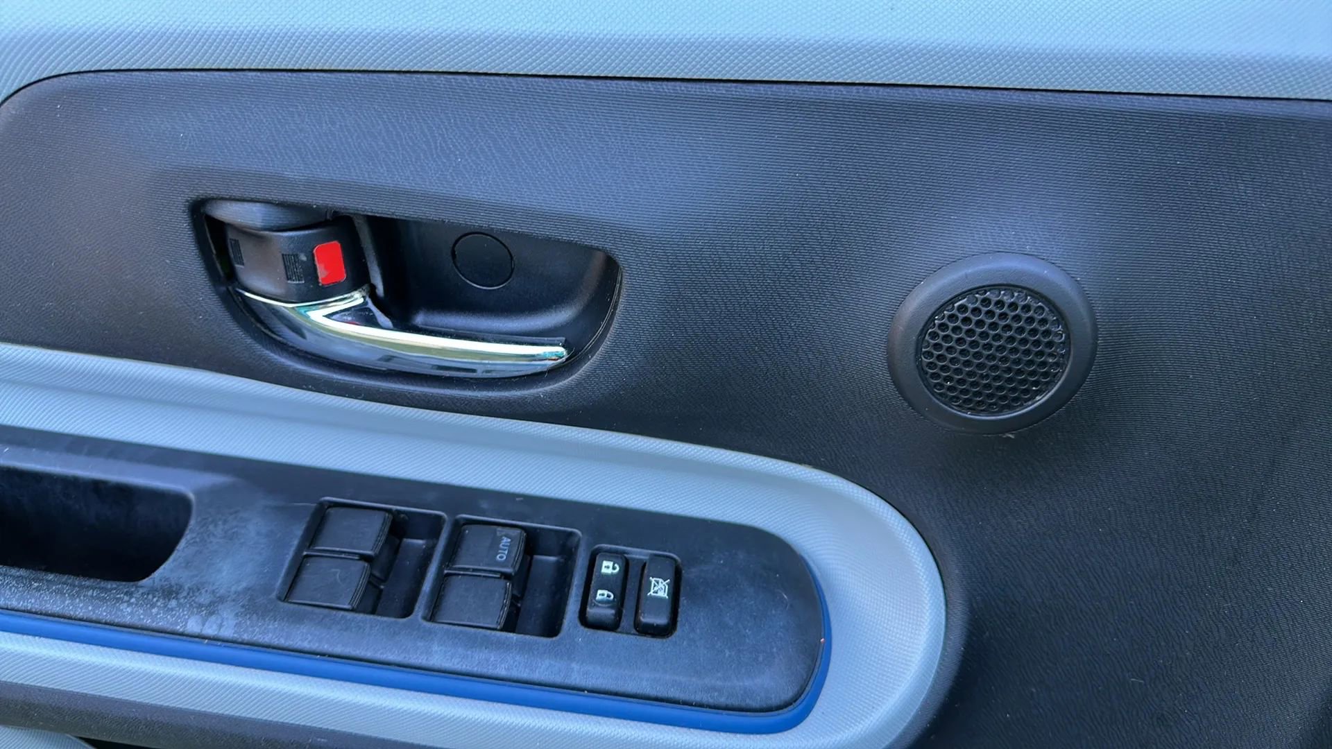 Used 2013 Toyota Prius C Two FWD image 37