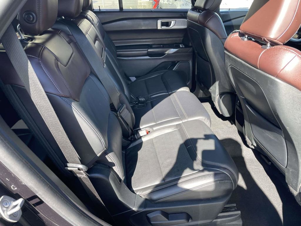 Used 2020 Ford Explorer Platinum AWD/4WD image 45