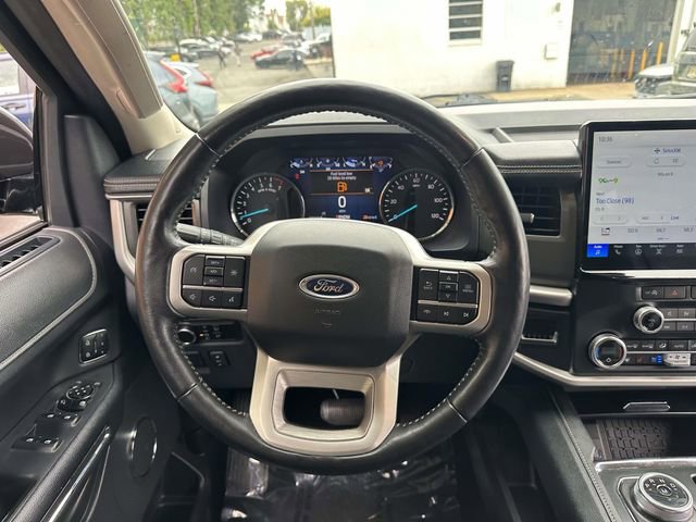 Used 2024 Ford Expedition XLT image 10