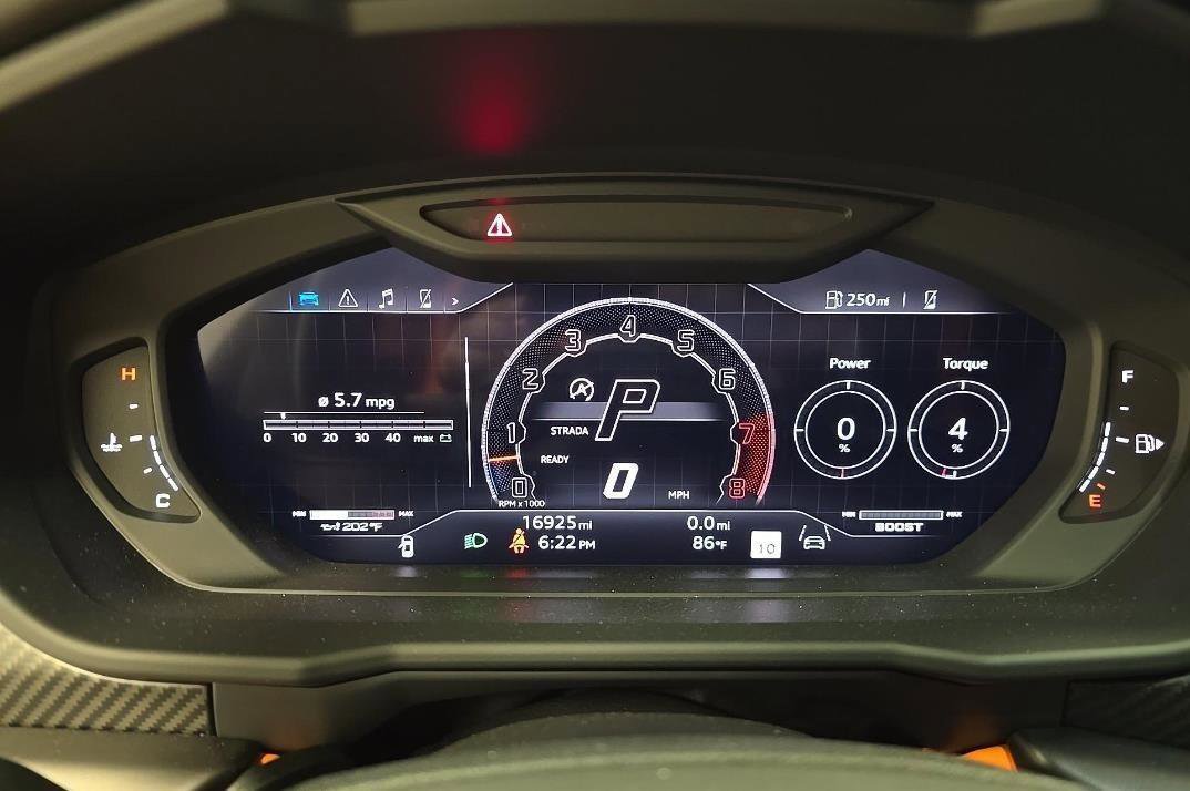 Used 2023 Lamborghini Urus S AWD/4WD image 9