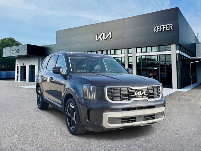 Certified 2025 Kia Telluride S image 2