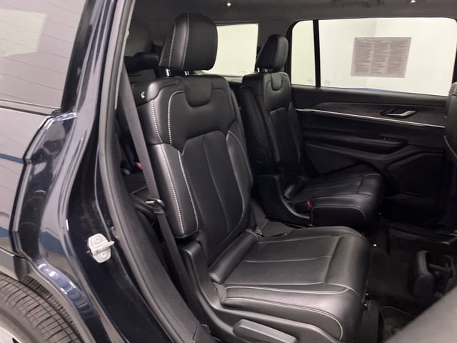 Used 2023 Jeep Grand Cherokee L Limited image 32