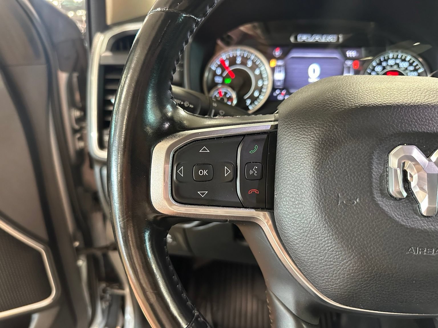Used 2021 RAM 1500 Laramie AWD/4WD image 18
