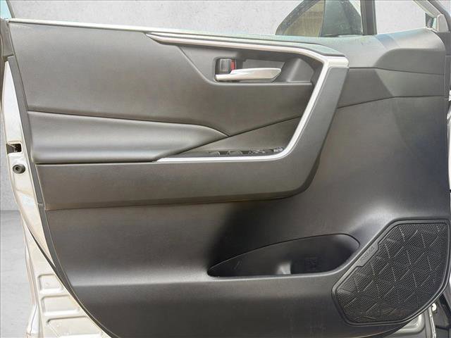 Used 2025 Toyota RAV4 XLE AWD/4WD image 10