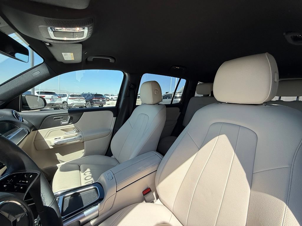 Used 2026 Mercedes-Benz GLB 250 image 12