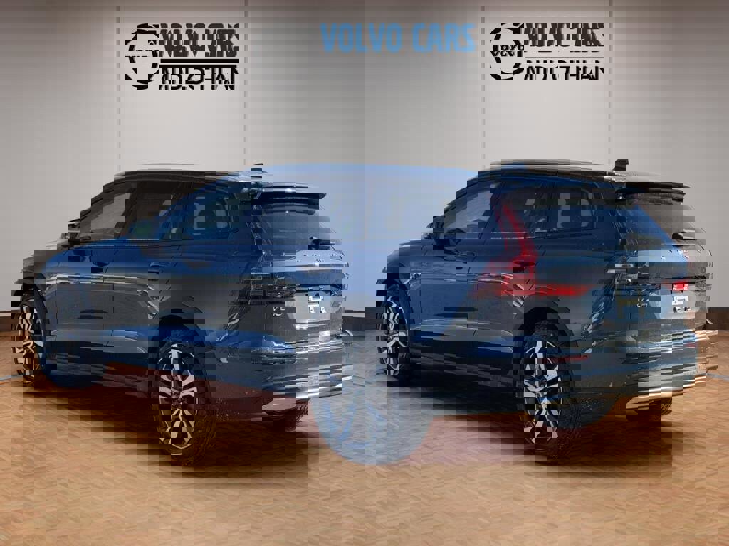 New 2026 Volvo V60 B5 Cross Country Plus w/ Protection Package Premier image 22