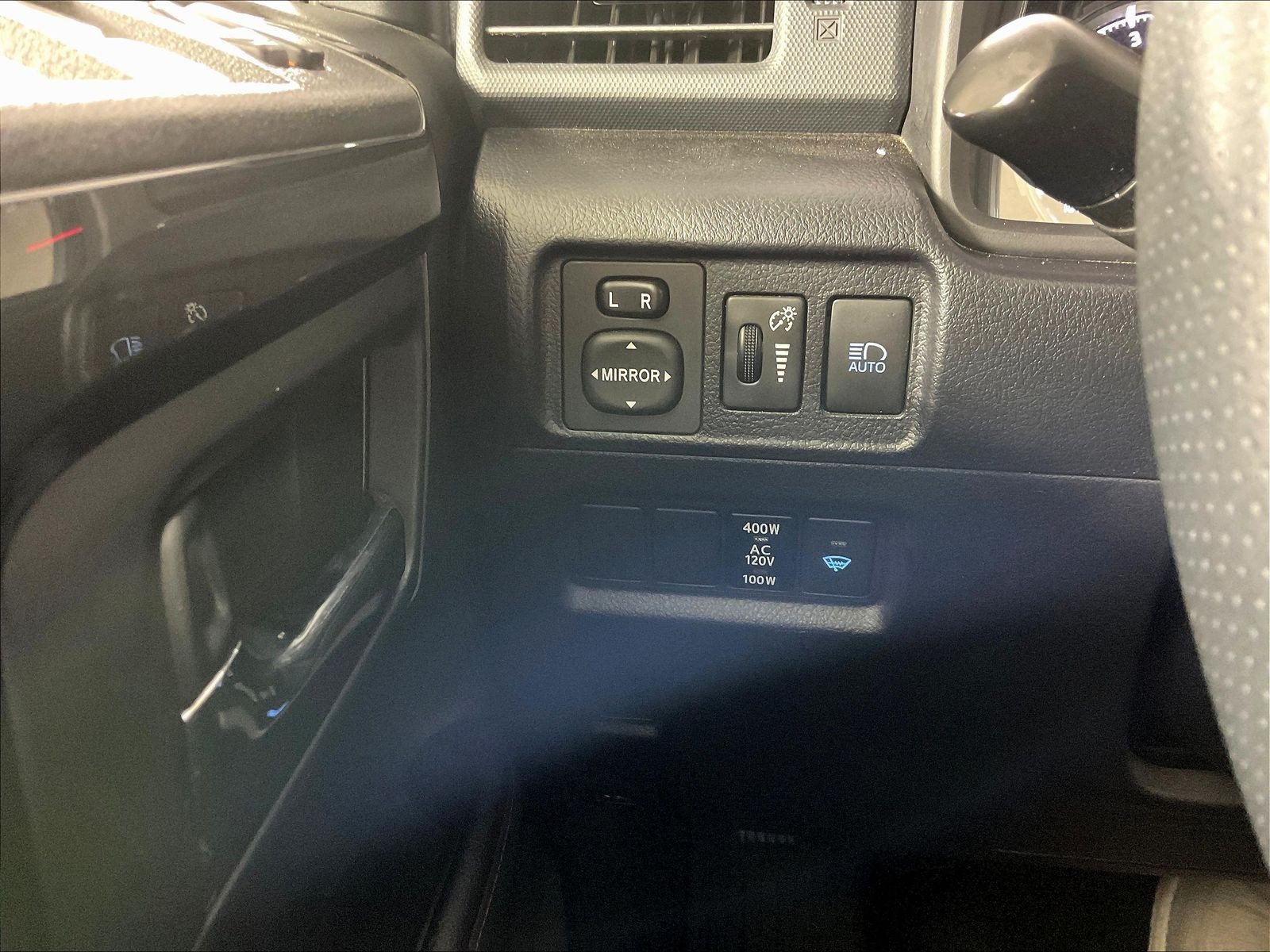 Used 2022 Toyota 4Runner TRD Off-Road AWD/4WD image 15