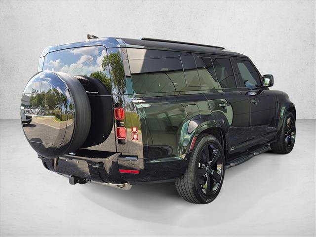Certified 2025 Land Rover Defender 130 X-Dynamic SE AWD/4WD image 5