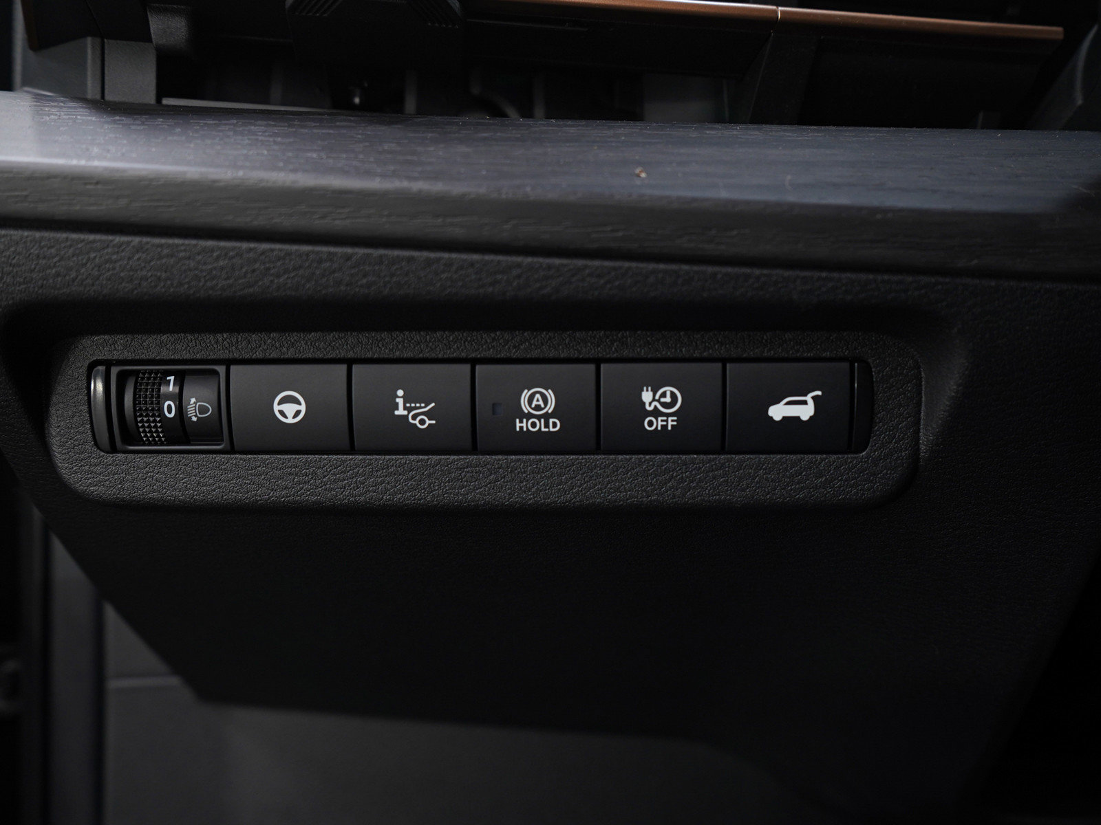 Used 2024 Nissan Ariya AWD image 30