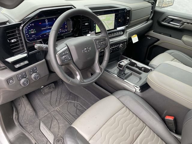 Used 2025 Chevrolet Silverado 1500 ZR2 w/ Technology Package AWD/4WD image 11