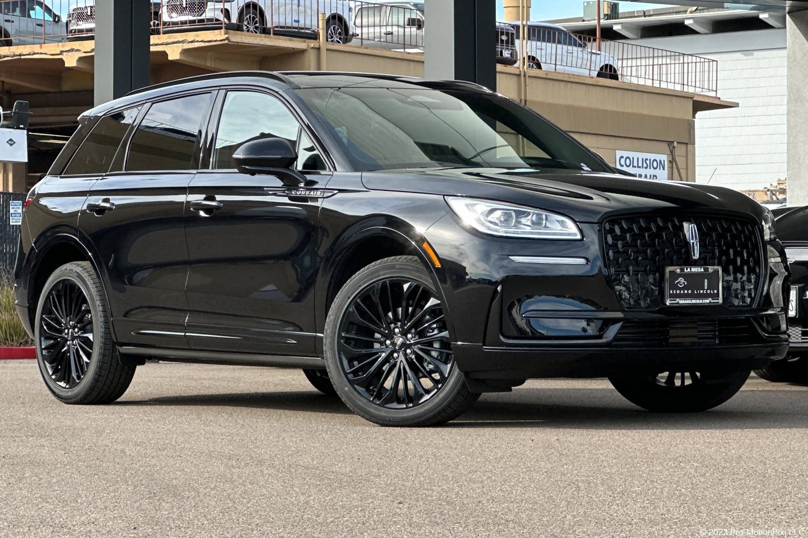 New 2025 Lincoln Corsair Reserve w/ Equipment Group 202A