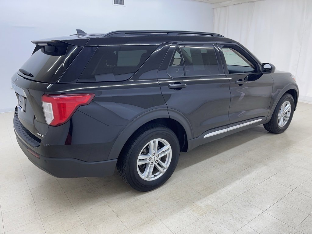Used 2023 Ford Explorer XLT image 7