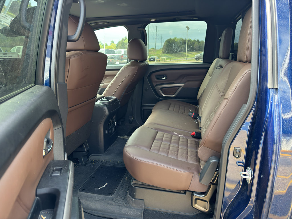 Used 2024 Nissan Titan Platinum Reserve w/ Moonroof Package image 9