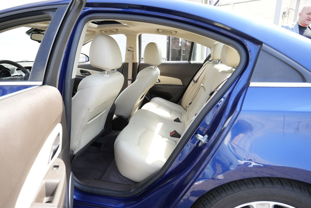 Used 2013 Chevrolet Cruze LT image 25