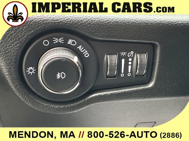 New 2026 Chrysler Pacifica Select FWD image 22