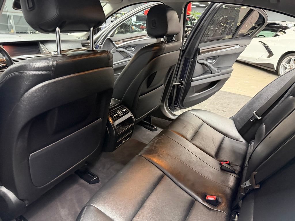 Used 2015 BMW 535i Sedan RWD image 38