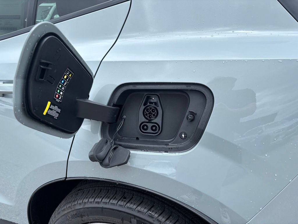 New 2026 Volvo EX30 Ultra w/ Protection Package AWD/4WD image 19